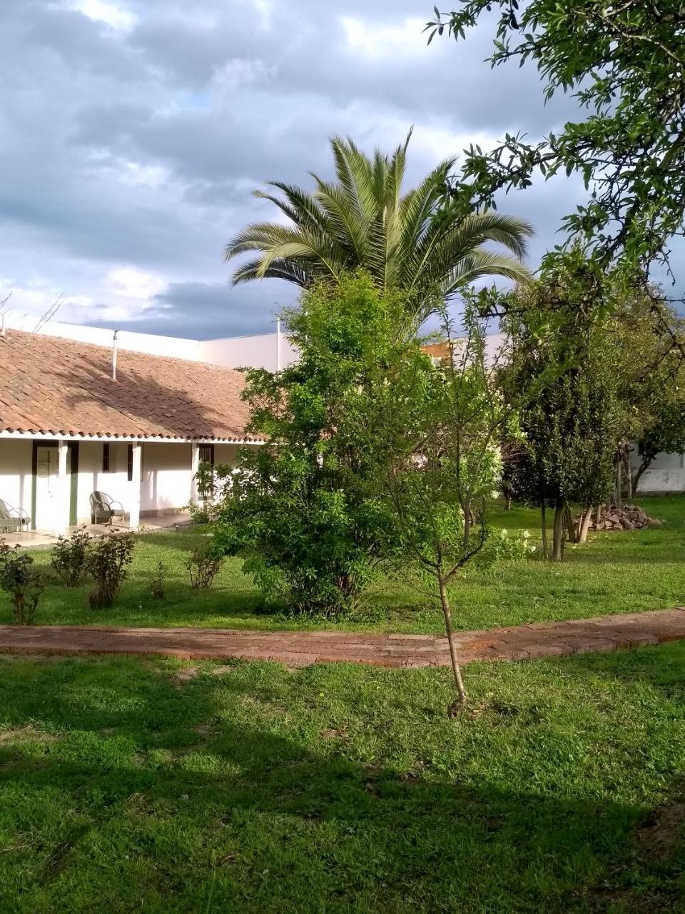 Hotel Plaza Malloa エクステリア 写真